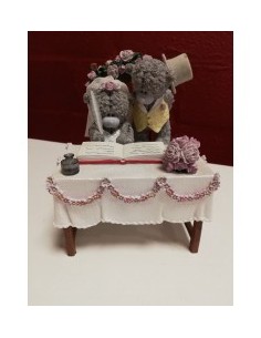 couple me to you qui signe à la table