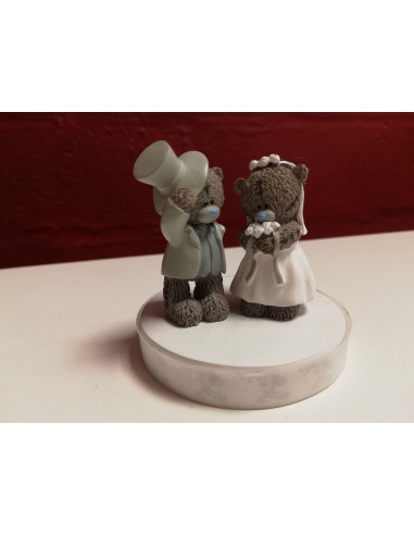 Petite figurine me to you