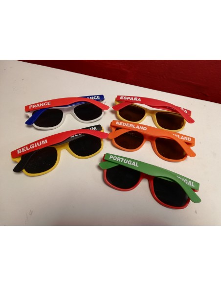 Lunette de soleil pays